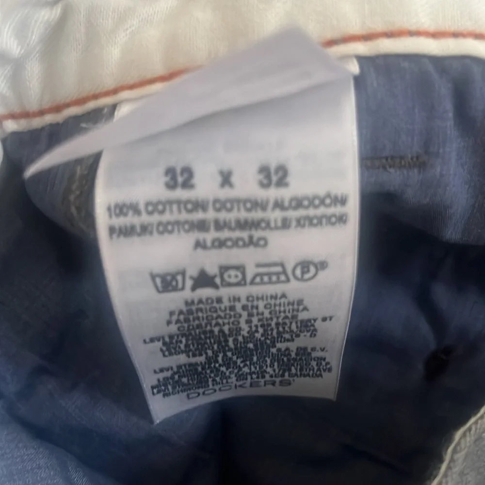 Docker Modern Khakis - Picture 3 of 4